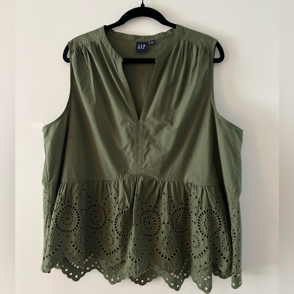 Gap Eyelet Sleeveless Army Green Olive Spring Top | Good Cond | Only Worn Once
